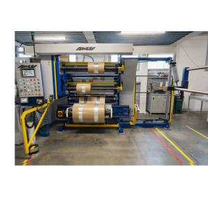 Lineapack sceglie Bimec per rafforzare la crescita produttiva e acquista la TF 60, taglierina ribobinatrice frontale, automatizzata e compatta.